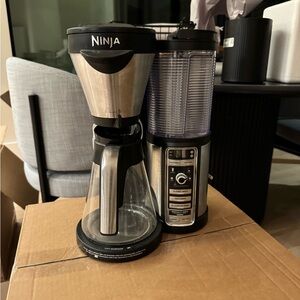 Ninja Stainless Steel Coffee Brewer with Glass Carafe